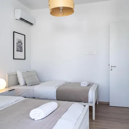 Valleria - 2 Bedroom W Pool In Apartament Larnaca