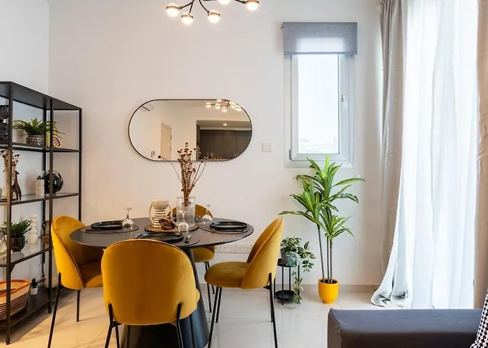 Valleria - 2 Bedroom W Pool In *