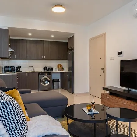 Valleria - 2 Bedroom W Pool In Апартаменты