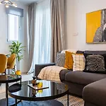 Valleria - 2 Bedroom W Pool In דירה לרנקה