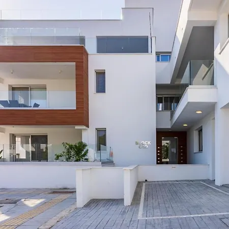 דירה Valleria - 2 Bedroom W Pool In *